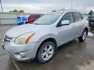 Nissan Rogue 2.5L 4 2011