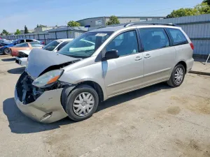 Toyota Sienna 3.3L 6 2006