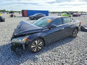Nissan Altima 2.5L 4 2019