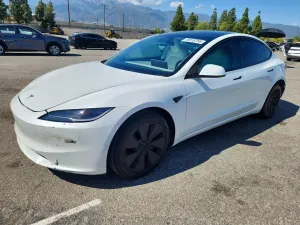 Tesla Model 3 2025
