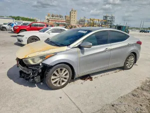 Hyundai Elantra 1.8L 4 2015