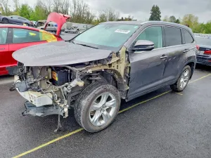 Toyota Highlander 3.5L 6 2019