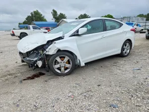 Hyundai Elantra 1.8L 4 2013
