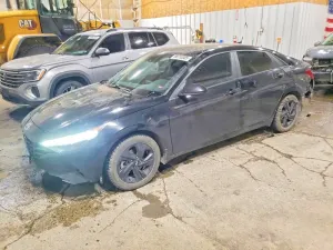 Hyundai Elantra 2.0L 4 2022