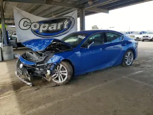 Lexus IS 2.0L 4 2021
