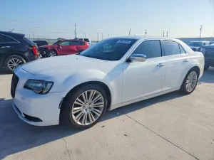Chrysler 300C 5.7L 8 2013