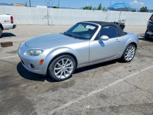 Mazda MX-5 (Miata) 2.0L 4 2006