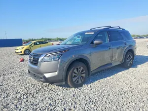 Nissan Pathfinder 3.5L 6 2023