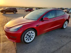 Tesla Model 3 2022