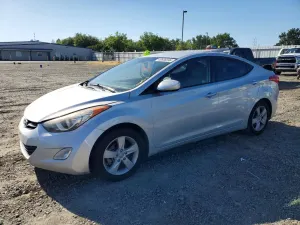 Hyundai Elantra 1.8L 4 2013
