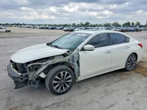 Nissan Altima 2.5L 4 2017