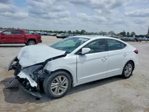 Hyundai Elantra 2.0L 4 2019