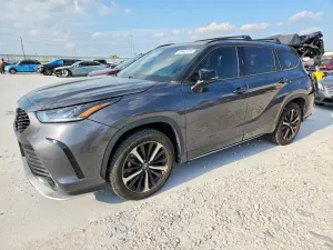Toyota Highlander 3.5L 6 2022