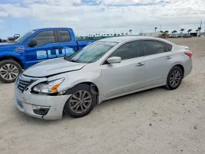 Nissan Altima 2.5L 4 2015