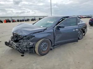 Nissan Altima 2.5L 4 2015