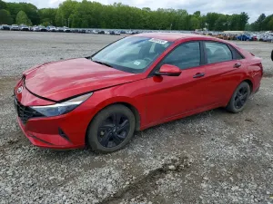 Hyundai Elantra 2.0L 4 2023