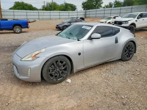 Nissan 370z 3.7L 6 2017