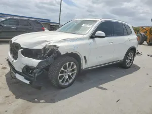BMW X5 3.0L 6 2021