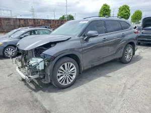 Toyota Highlander 2.4L 4 2023