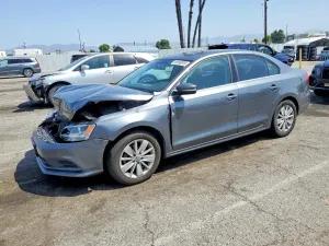 Volkswagen Jetta 1.8L 4 2015