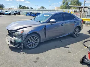 Lexus IS 2.5L 6 2015