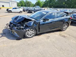 Mazda 3 2.0L 4 2015