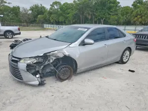 Toyota Camry 2.5L 4 2017
