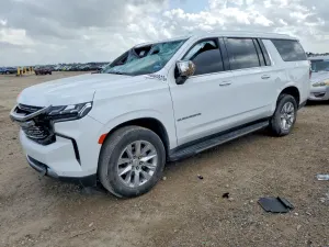 Chevrolet Suburban 5.3L 8 2023