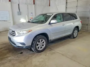 Toyota Highlander 3.5L 6 2013