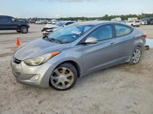 Hyundai Elantra 1.8L 4 2013