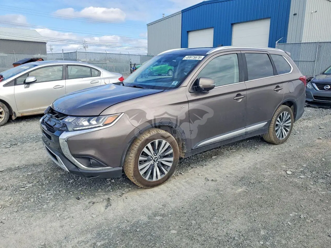 Mitsubishi Outlander 3.0L 6 2020