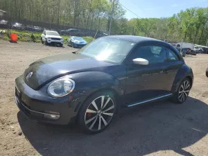 Volkswagen Beetle 2.0L 4 2012