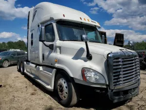 Freightliner Cascadia 14.8L 6 2011