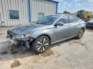 Nissan Altima 2.5L 4 2019