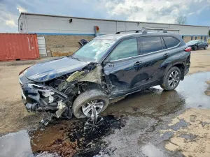 Toyota Highlander 3.5L 6 2021