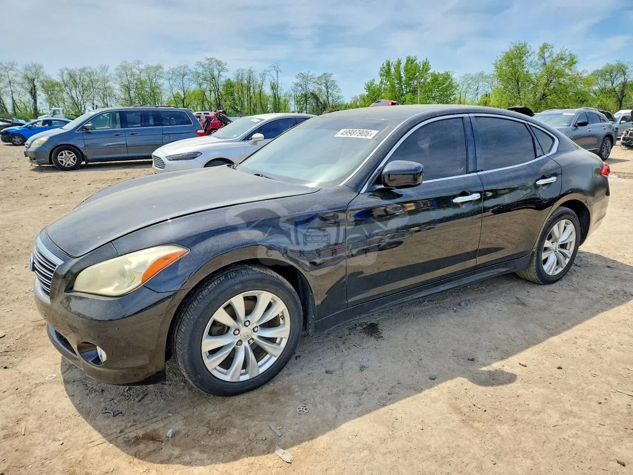 Infiniti M37 3.7L 6 2011