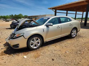 Lincoln MKS 3.7L 6 2011