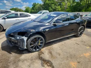 Tesla Model S 2013