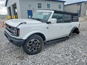 Ford Bronco 2.3L 4 2022