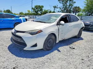 Toyota Corolla 1.8L 4 2018