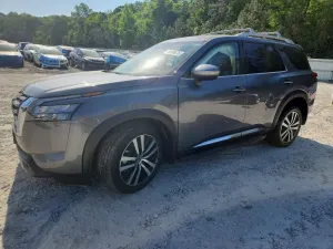 Nissan Pathfinder 3.5L 6 2025