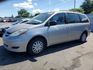 Toyota Sienna 3.3L 6 2006