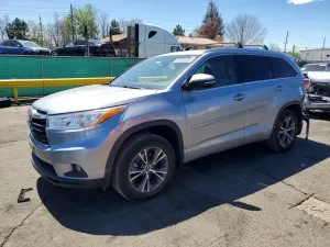 Toyota Highlander 3.5L 6 2016