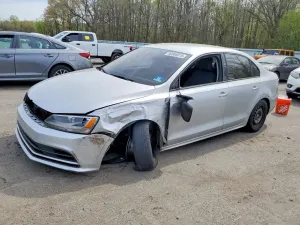 Volkswagen Jetta 1.4L 4 2016