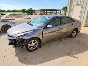 Hyundai Elantra 2.0L 4 2023