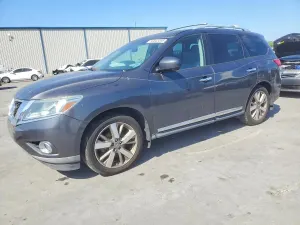 Nissan Pathfinder 3.5L 6 2014