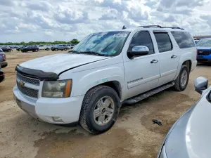 Chevrolet Suburban 5.3L 8 2008