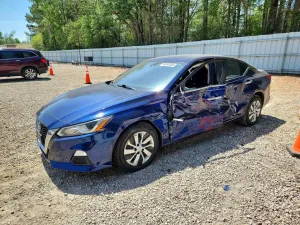 Nissan Altima 2.5L 4 2021