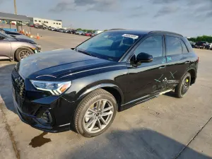 Audi Q3 2.0L 4 2025