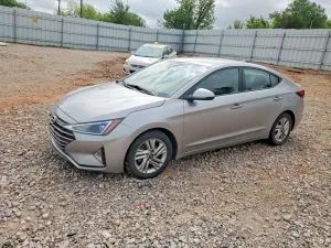 Hyundai Elantra 2.0L 4 2020